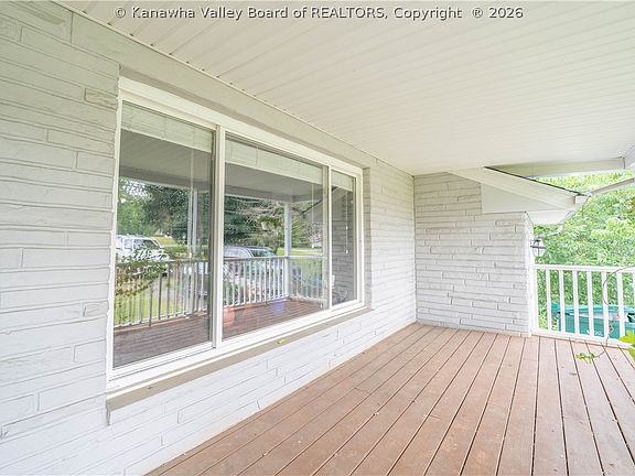 3rd image of 116 Litton Hts