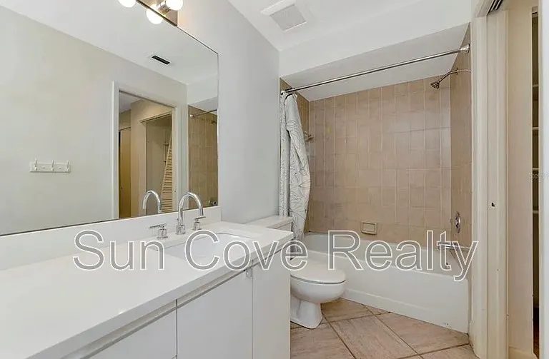 4518 Ascot Cir S — Photo 20