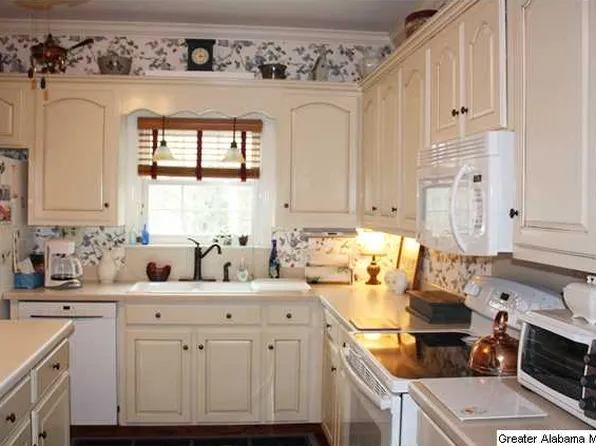 120 Long Feather Ln, Alabaster, AL 35007