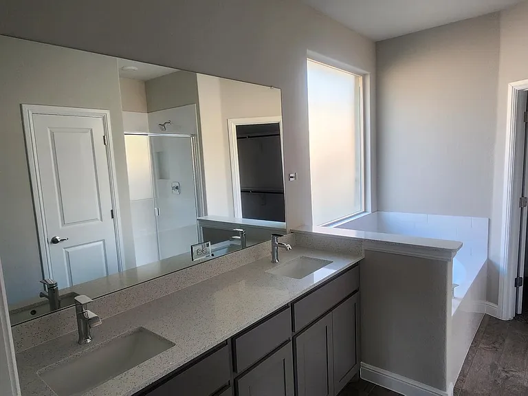 1029 Kirkham Way — Photo 40