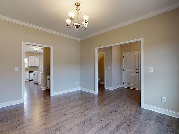 4th image of 348 Oleander Drive