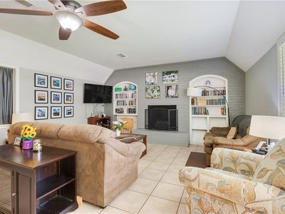 1818 Bee Creek Dr, College Station, TX, 77840