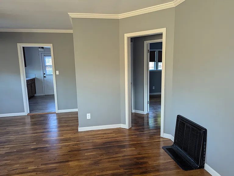 510 E Commonwealth Ave — Photo 3
