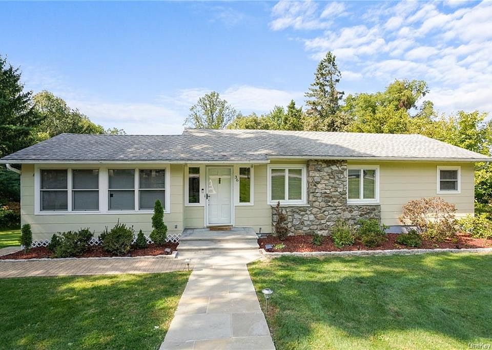 1st image of 36 Walton Dr