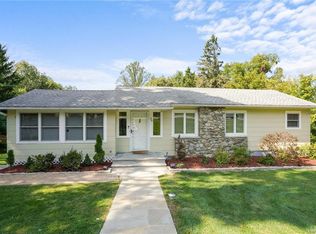 36 Walton Dr, Mahopac, NY 10541