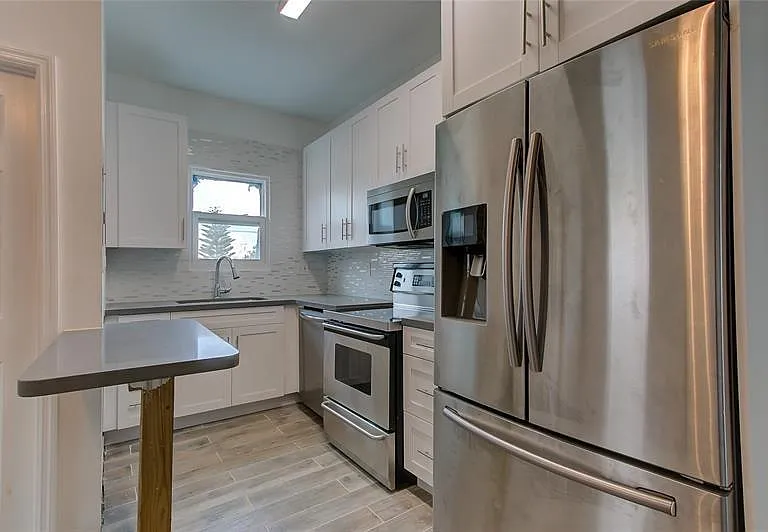 1833 Taylor St #2 — Photo 11