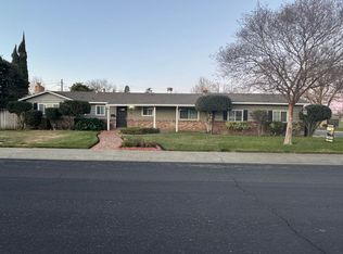 29 Cypress Dr, Woodland, CA 95695