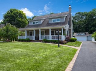 15 Wendover Rd, Setauket, NY 11733