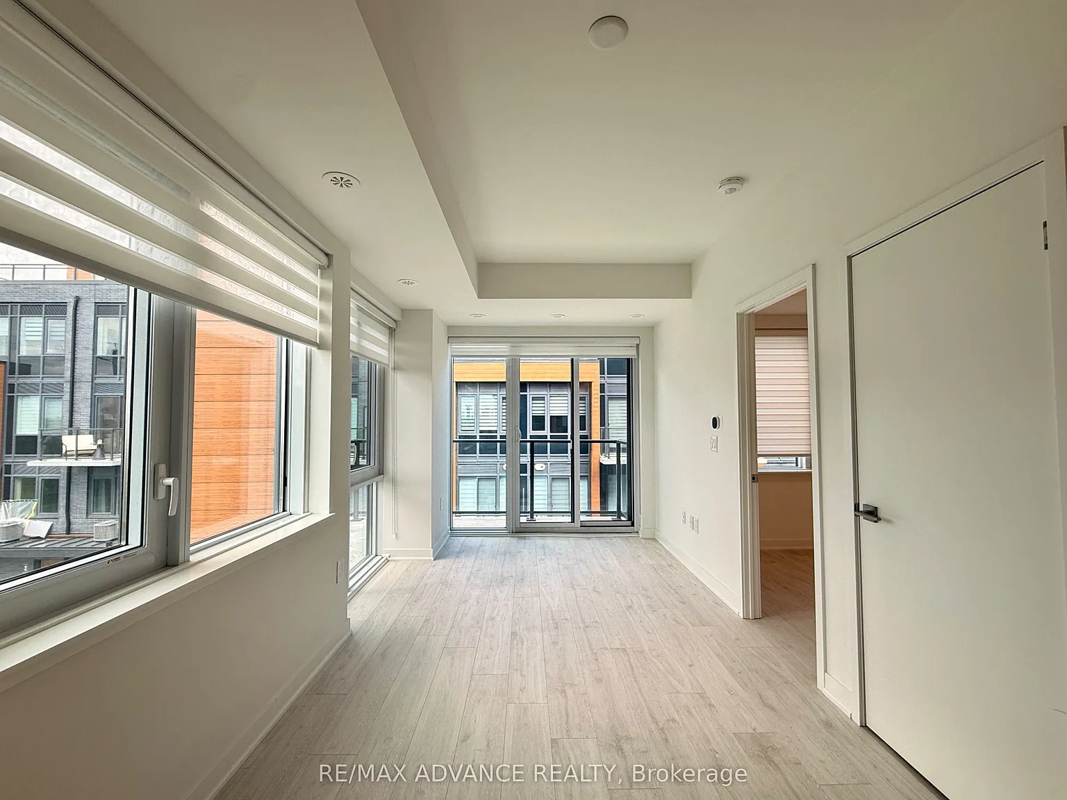 3 bed, $3,000 — Photo 4