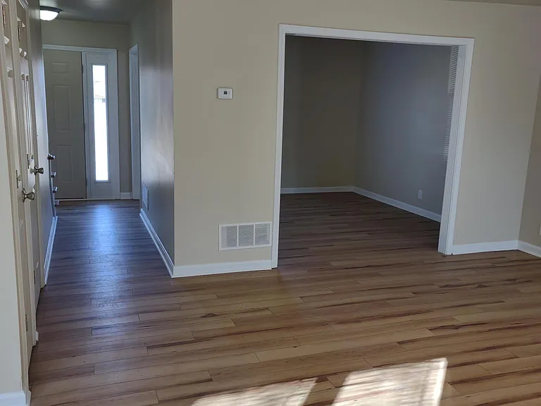 2911 Velden Dr — Photo 6