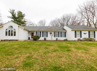 13715 Summer Hill Dr, Phoenix, MD 21131