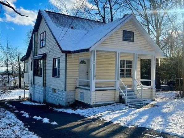 21 Center Ave, Mount Pocono, PA 18344