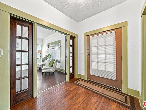 2nd image of 1726 6th Ave