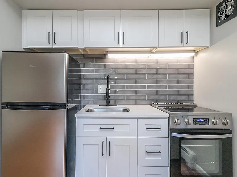 3534 Zumstein Ave #2 — Photo 5
