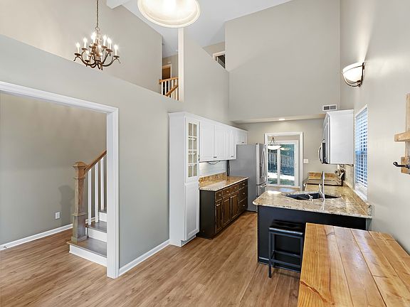 4th image of 8416 Ashley Oak Way
