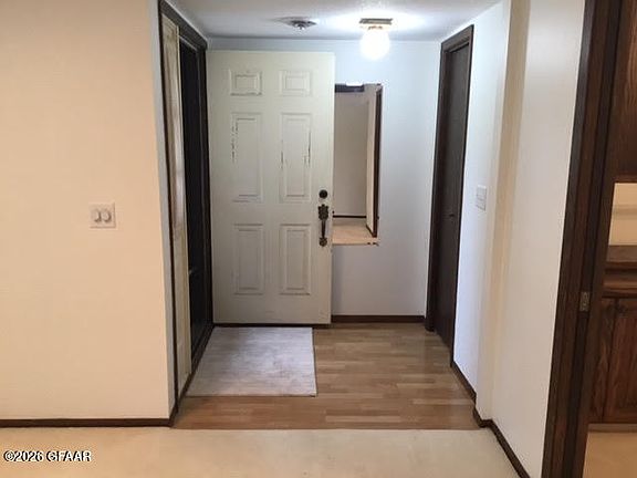 3rd image of 673 High Plains Ct