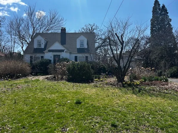 531 Maple St, Glen Ellyn, IL 60137