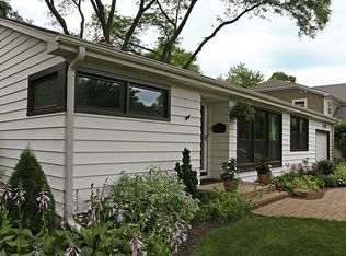 908 Crest St, Wheaton, IL 60189