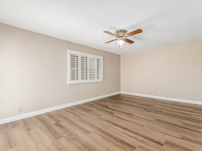 Bonus Room. 12'x19'