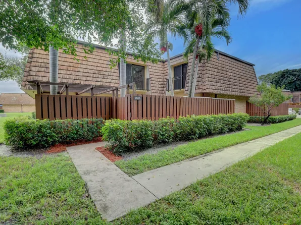 2606 26th Lane, Greenacres, FL 33463