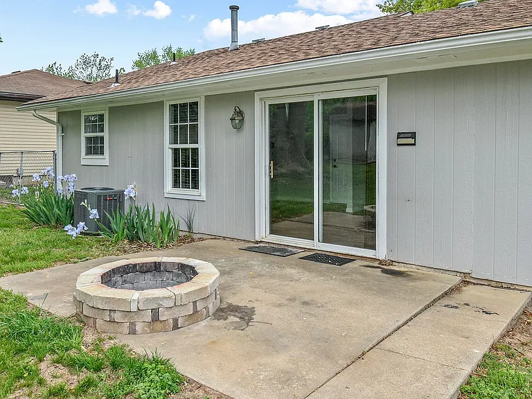 2626 W Hanover Dr — Photo 30