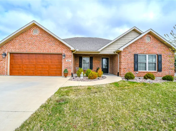 607 W Bentley Cir, Troy, OH 45373