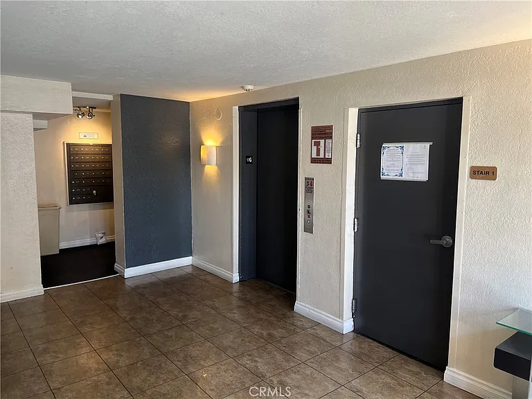 5520 Owensmouth Ave #103 — Photo 18