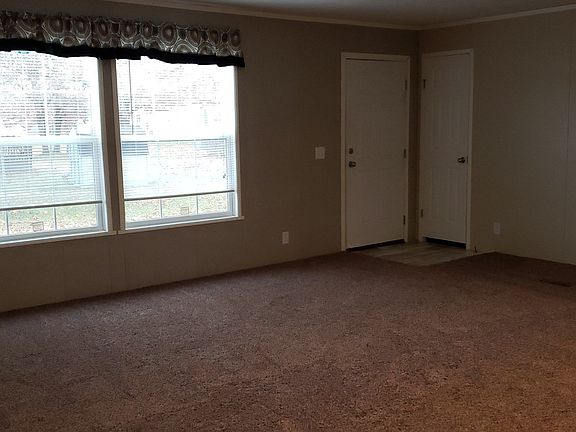 5th image of 516 Courtland Ln #1