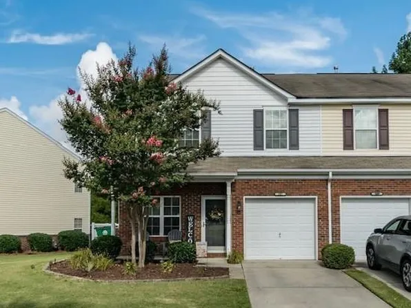 107 Azteca Dr, Matthews, NC 28104