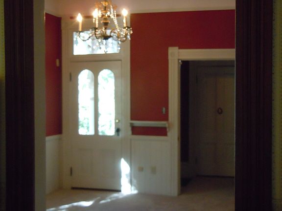 5th image of 804 East St