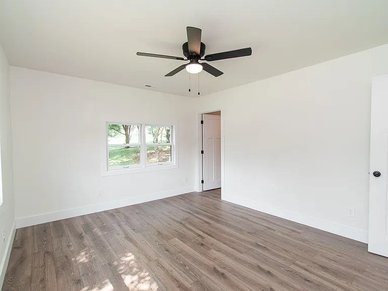 118 Hamilton Rd — Photo 14