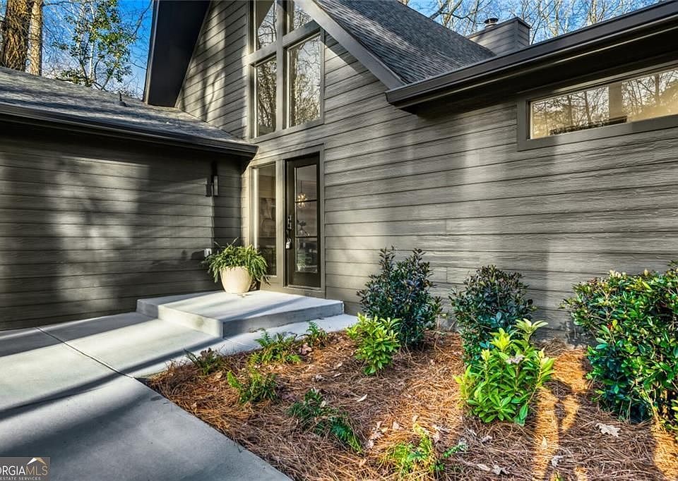 1st image of 95 Laketop Ct