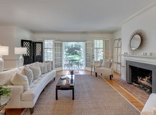 1122 Dryden Ln, Charlottesville, VA 22903