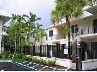 8603 SW 68th Ct APT 3, Pinecrest, FL 33156