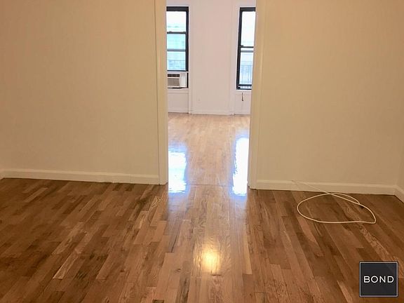 5th image of 240 E 75th St APT 9