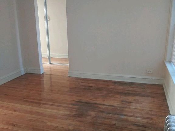 4th image of 7716 S East End Ave APT 2B