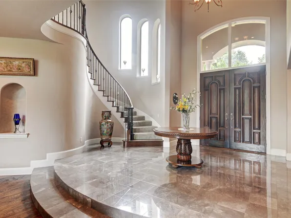 304 Oldenwood Ct, Colleyville, TX 76034
