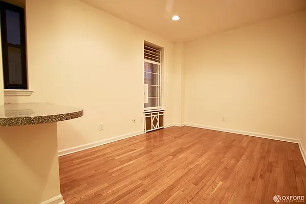 Rented by Oxford Property Group | media 2