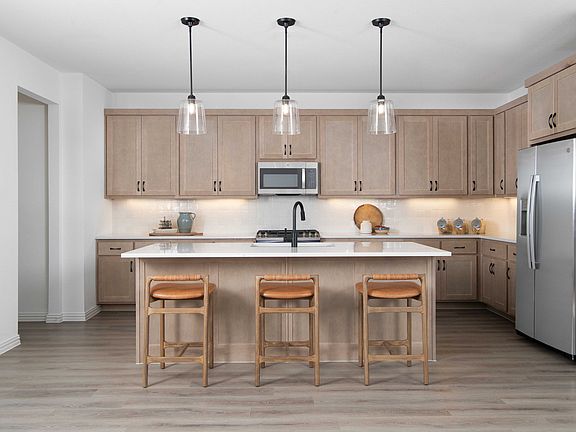 Devonshire - McKellar Interior Image 4