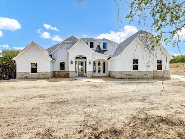 412 Red Bird Dr, Springtown, TX 76082