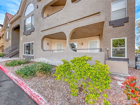 5th image of 701 Capri Dr Unit 16B