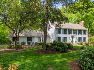 100 Avonridge, Avon, CT 06001