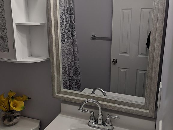 4th image of 420 S Fulton Ave Floor 1