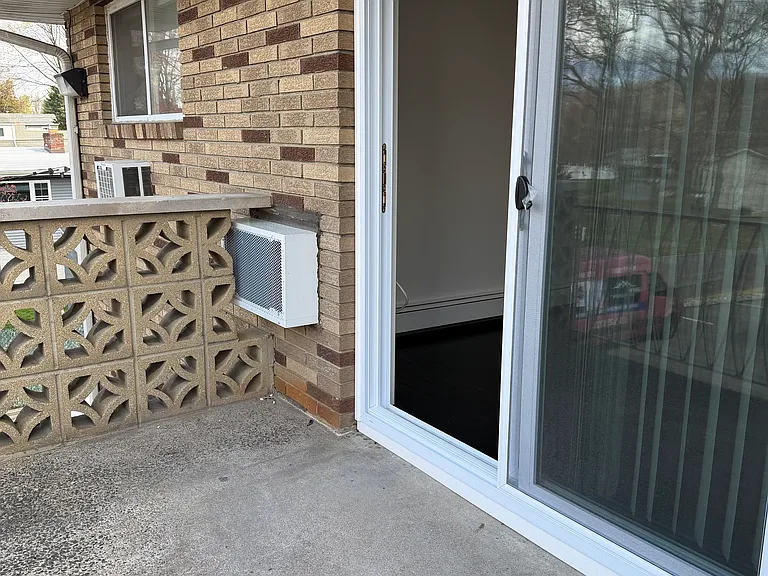 14 Central Dr #5 — Photo 14