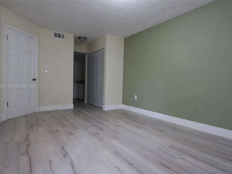 2890 N Oakland Forest Dr #204 — Photo 24