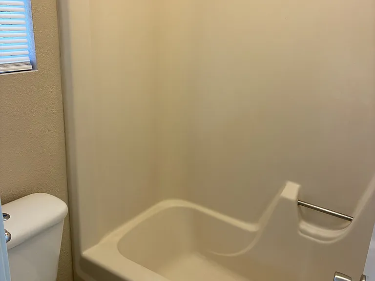 304 Avenue E — Photo 17
