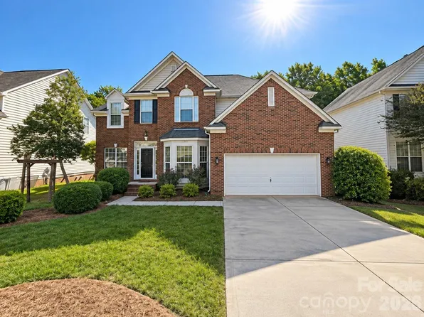 16006 Lavenham Rd, Huntersville, NC 28078
