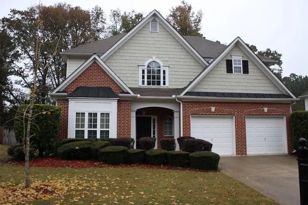 4 bed, 2.5 bath, 2514 sqft, $3,200 — Photo 1