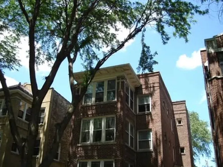 1432 W Jonquil Ter #3 — Photo 2