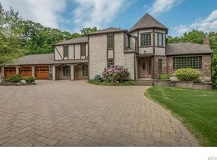 4 Mountain Crst, Cornwall On Hudson, NY 12520